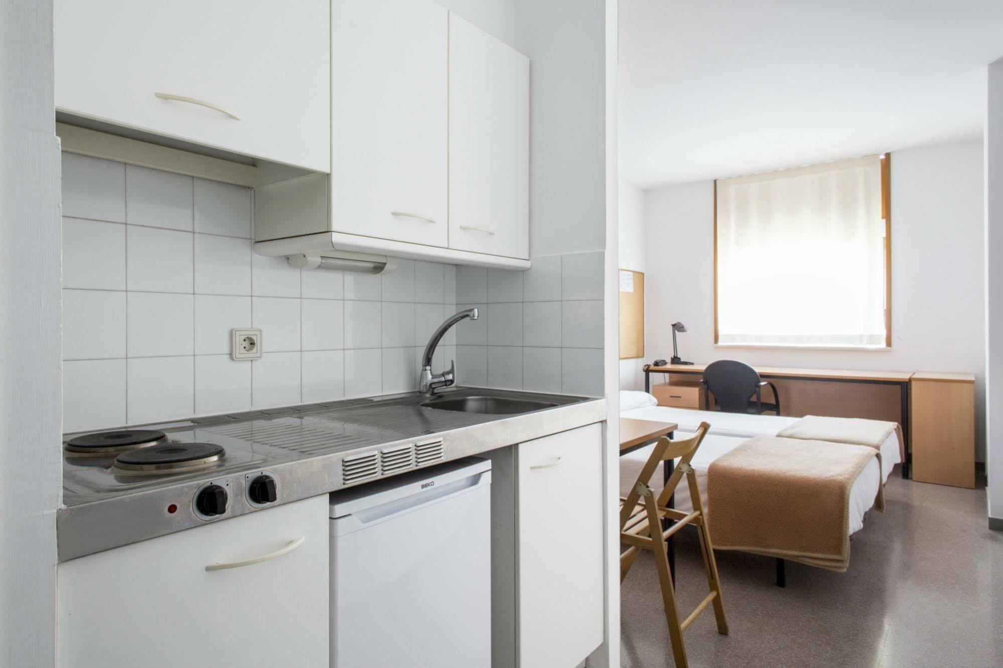 Residencia Universitaria Resa Campus De Montilivi Girona Eksteriør bilde
